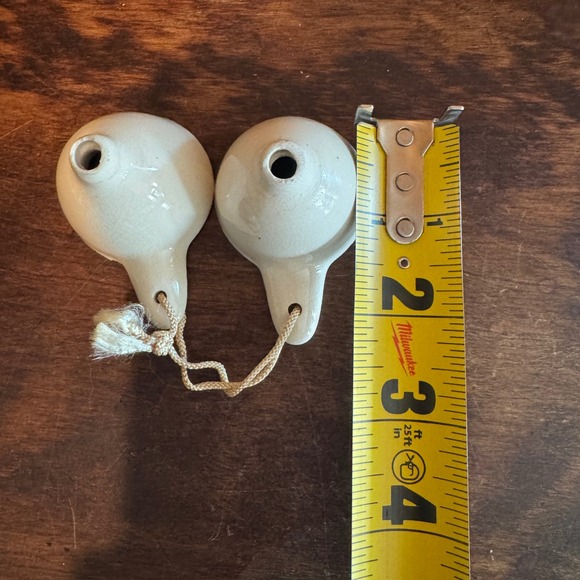 Vintage Ceramic Salt and Pepper Spoons Set Red Hearts Kitchen Decor - Picture 3 of 6